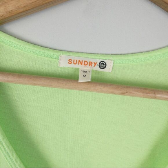 Sundry Womens Pop Lime Green Scoop Neck Tee Size Small 0 Neon Modal Casual - Picture 4 of 9